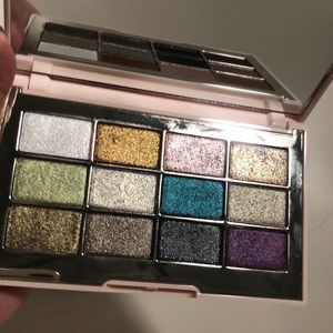 Jouer ultra foil eyeshadow palette